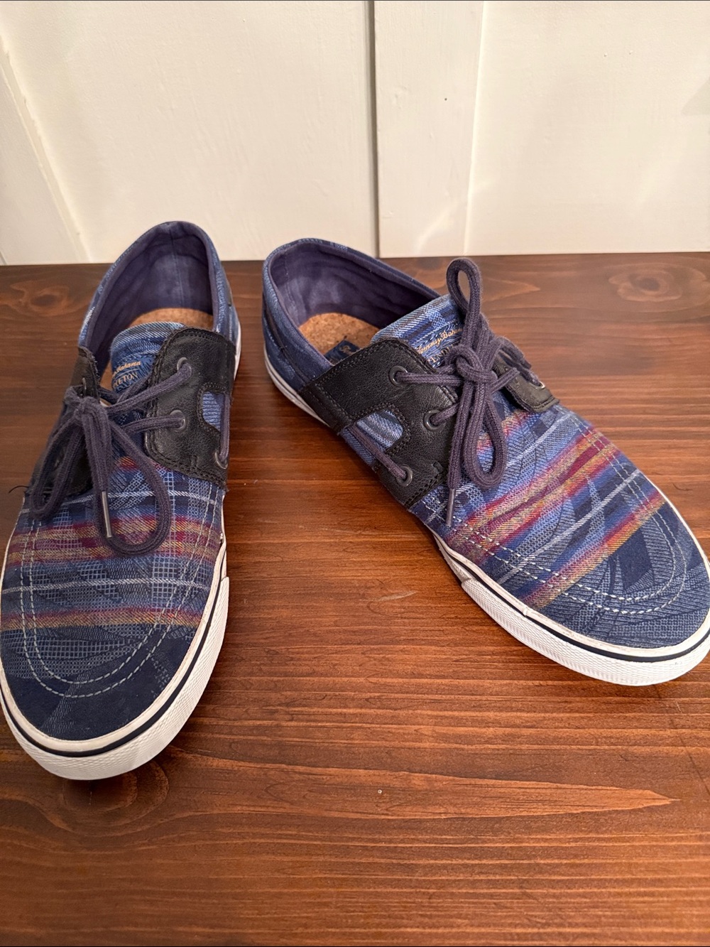 Pendleton x Tommy Bahama Nantucket Coastal Plaid Sneakers Men’s 10.5 D